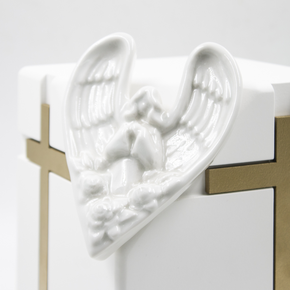 Урна для праха «Сердце ангела» белая эмаль