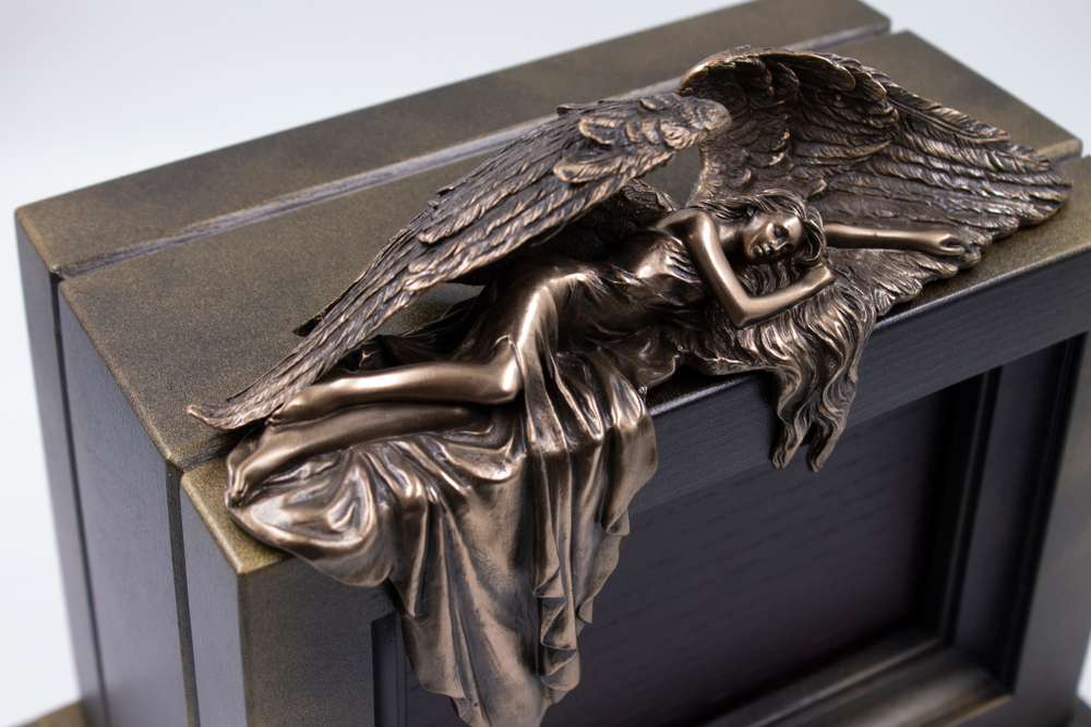 Урна для праха «Сон Ангела» шпон венге