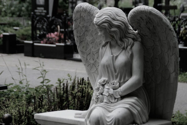 Как выбрать место для похорон: кладбище, колумбарий или крематорий